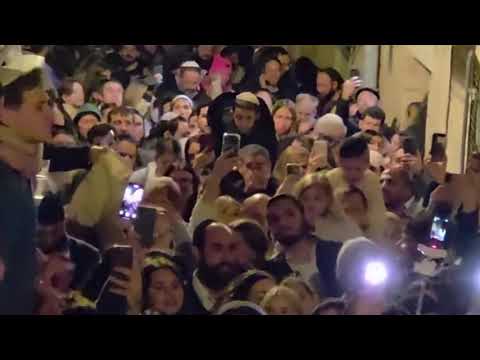 Zusha - don’t leave me on my own | Hanukkah in Jerusalem Israel 🇮🇱💙