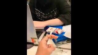 Download lagu Reaksi cewek ketika di kasih rokok mp3