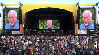 Art of Noise live - Moments in Love / Kiss (Revision) feat. John Hurt and Tom Jones
