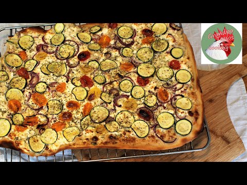 Ζυμαρόπιτα με φέτα και κολοκυθάκι