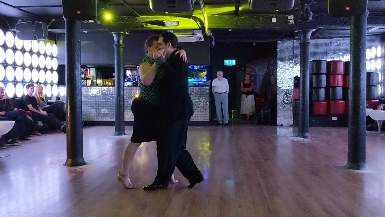 Erin & Doruk at TangoBridge London, "No mientas" (D'Arienzo)