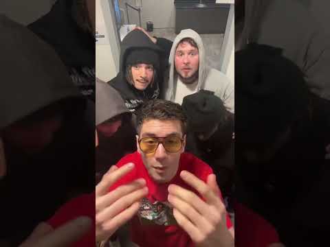 out now ⭐️🍝 wer hört gerade? 🏃🏻‍♂️🏃🏻‍♂️#fyp #badchieff #cro #sampagne #tempo