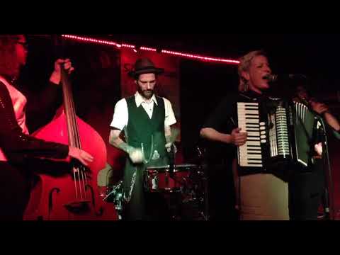 Silky & The Tossers -Where its at- live Wild at Heart, Berlin 29. 12. 2019