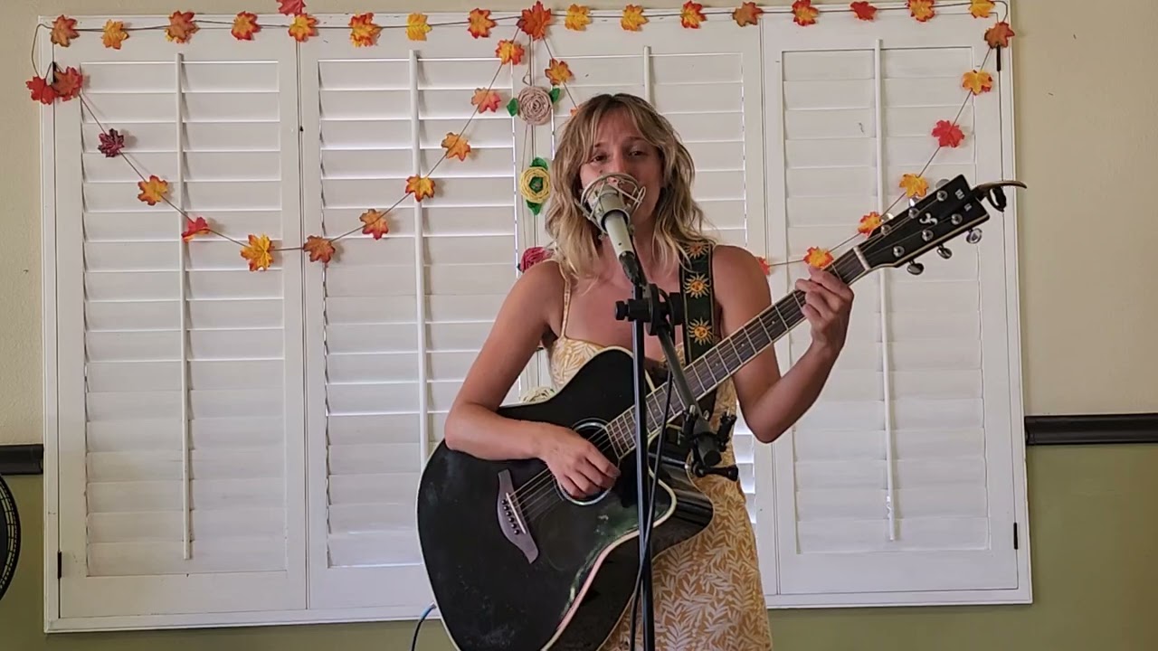 Promotional video thumbnail 1 for Binx Le Fae