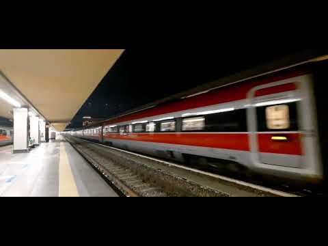 Nuovo treno frecciarossa 1000 in partenza da Torino Porta Nuova e diretto a Trieste Centrale