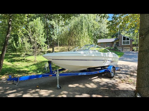 2004 Glastron SX 175 Runabout: Ready for Your Summer Fun!