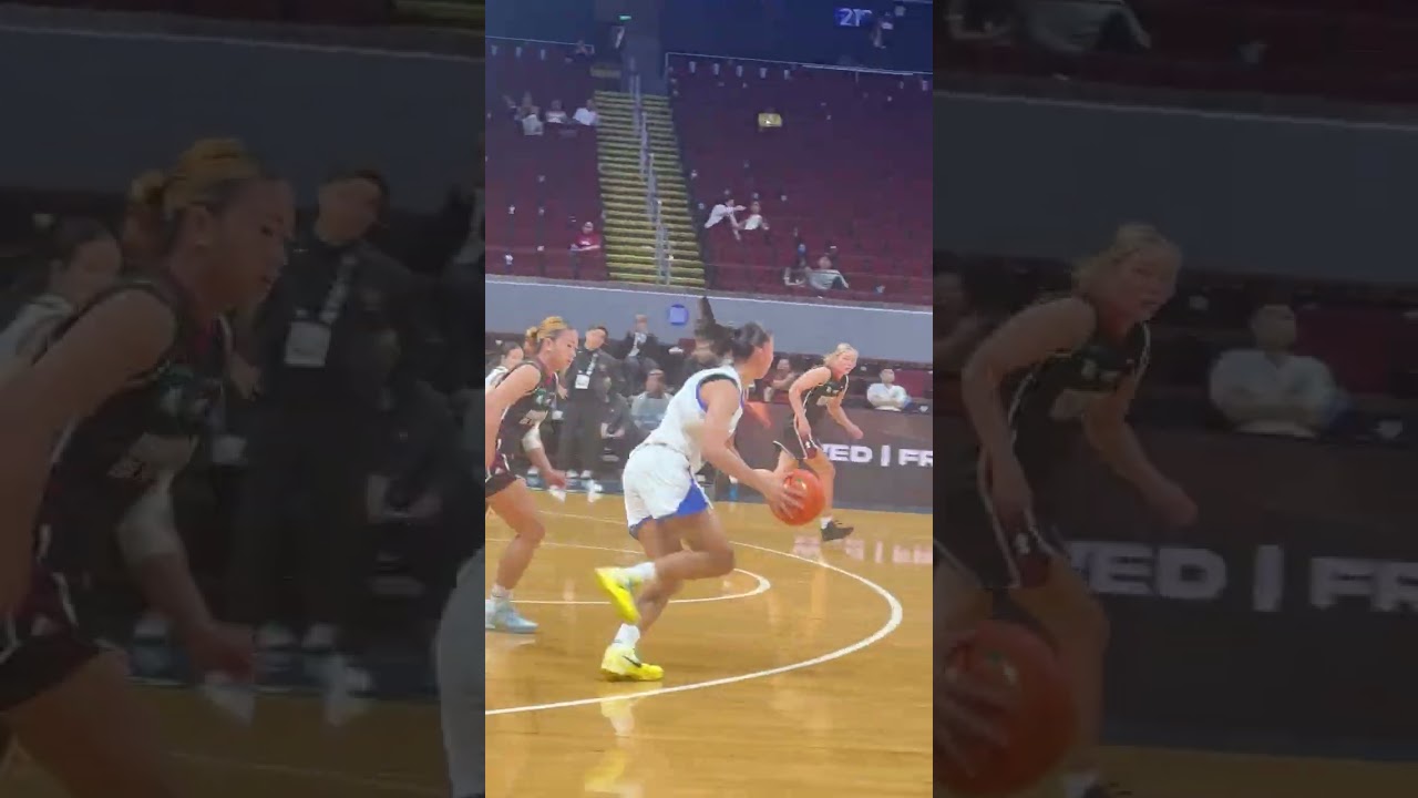Highlights: Kacey dela Rosa of Ateneo steals the ball and takes it all the way to the basket