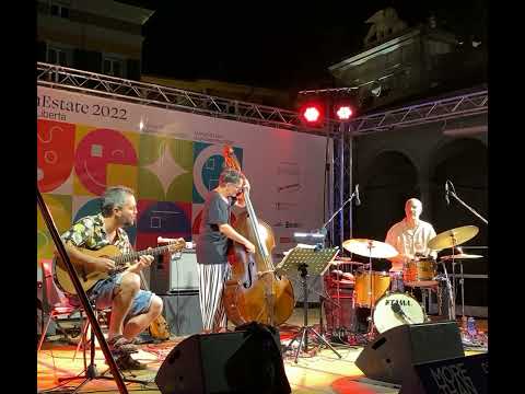 John Patitucci Trio - As Vitrines (Chico Buarque) live in Udine August 4th 2022