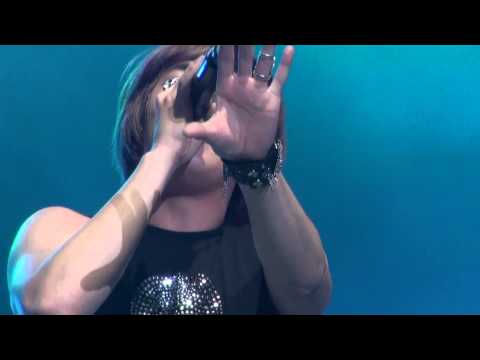 2010 11 27 FTIsland Beautiful Journey Concert -  Raining