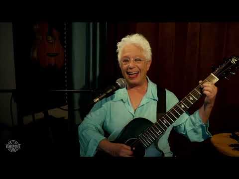 Janis Ian - 4 Song Set" (Recorded Live for World Cafe)