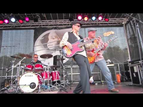 Roadkill Casserole   Brielle Blues 2014