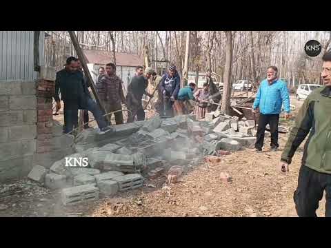 Revenue Department Conducts Anti-Encroachment Drive at Hanad Chawalgam Kulgam.