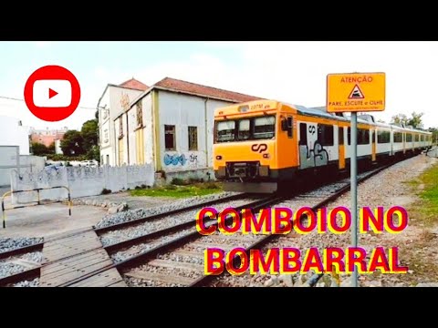 Comboio na estação do Bombarral