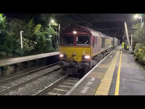 DB Cargo. 66013 @ Winsford. Grangemouth to Daventry. 🍋🍋