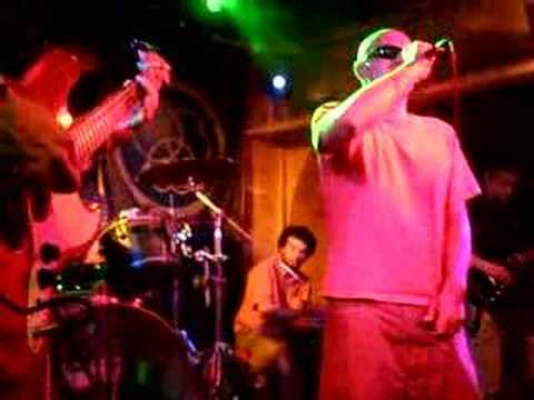 Senior Buffo & the Synchronizers_01