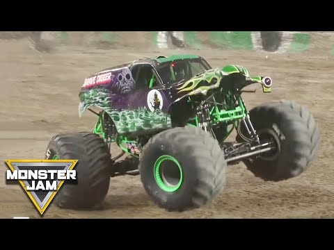 Grave Digger | Adam Anderson winning Freestyle run | Minneapolis 2018 | Monster Jam