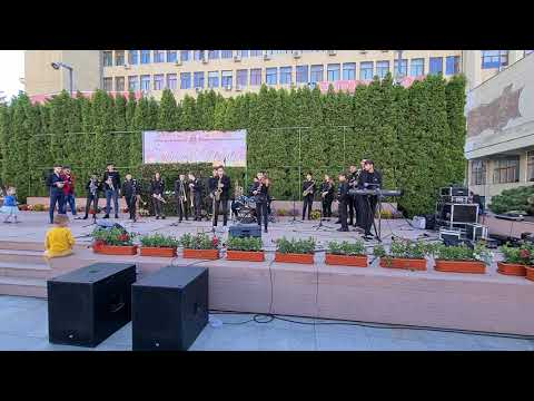 Frații Enea și  Formația  Rotaria Junior din Vaslui