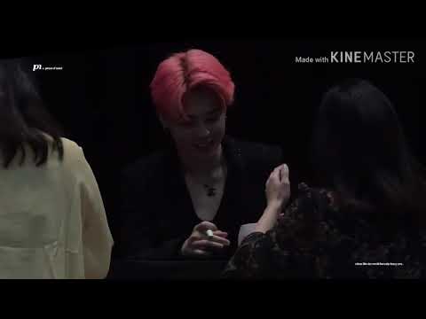 Park Jimin at Fan sign 190421 .....
