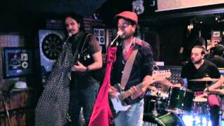 Cables Cruzados en Heartbreak Aguadulce