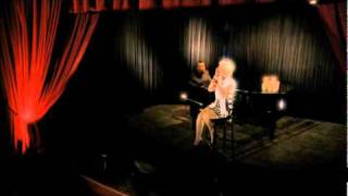 Christina Aguilera - Bound To You