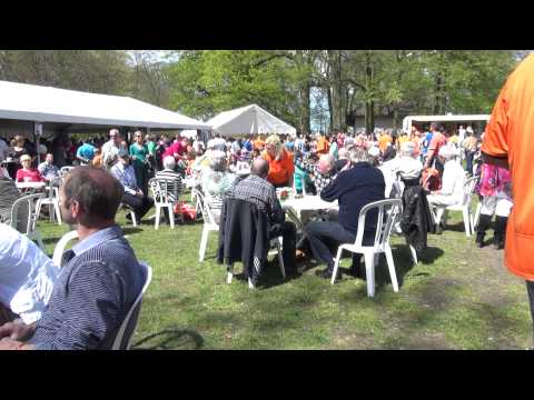 koninginnedag op de Beek Halsteren 2012