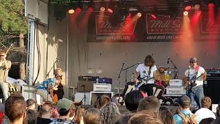 New Swears - Brand New Spot (live @ Hopped and Confused)