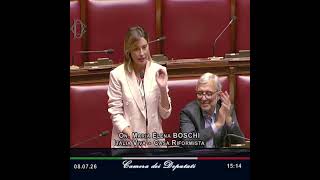 camera-boschi-ridicolizza-salvini-sui-treni-in-ritardo