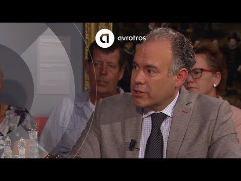 Taxaties in de sfeer van ‘Tussen Kunst en Kitsch’ bij vrouwenvereniging Taveno Taxaties in de sfeer van ‘Tussen Kunst en Kitsch’ bij vrouwenvereniging Taveno