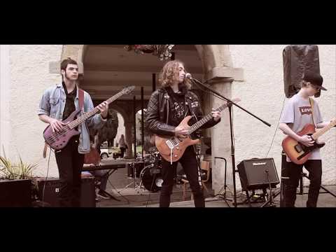 Yzer TV : The Lost Band - Live at Dursley Carnival 2017 - 100 Video Challenge - Day 25