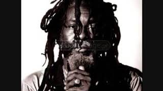 Burning Spear   Mek We Dweet