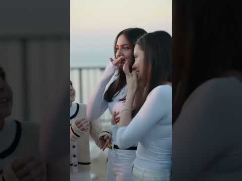 Beautiful Family Reveals the Gender of Their Fifth Baby #BabyGenderReveal #FamilyMoments