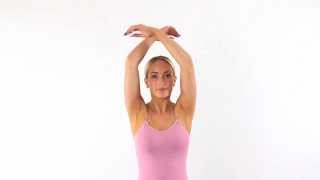 K31. Đứng kéo dãn cơ duỗi khuỷu