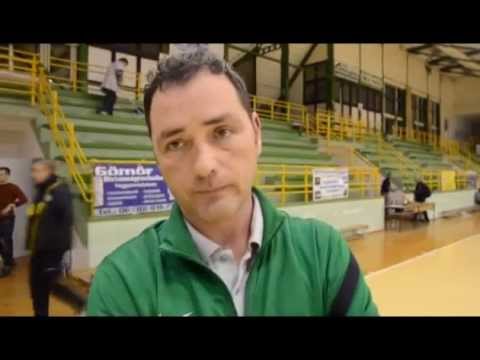 A játékvezetőket okolja