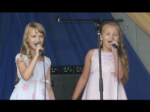 Dainavimo studijos "Pandėlio balsiukai" duetas, Vaigintė Čibiraitė ir Gabija Citavičiūtė