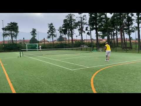Bella partita a tennis con il mio amico Ezio Rigobon😉. Non ci sono limiti con una buona protesi!