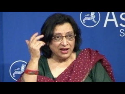 Kuch Log Tumhein Samjhaayen Ge" | Fahmida Riaz's Daring Poem That Shook the Room