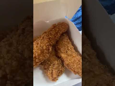 Supreme Cripsy Chicken Tenders Mcdolands #shorts #mcdonalds