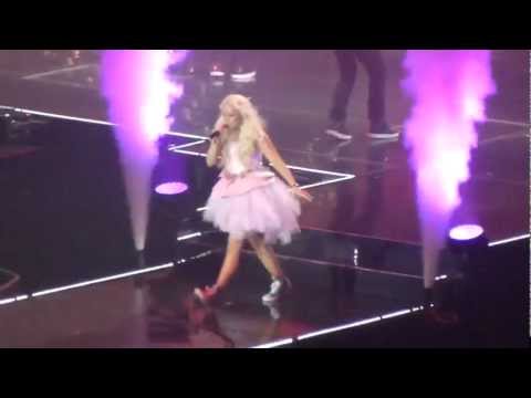 Amelia Lilly - Xfactor Live Tour 2012 Wembley - Ain't No Other Man