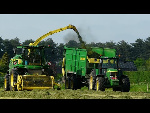 Gras hakselen met Loonwerken De Deyne