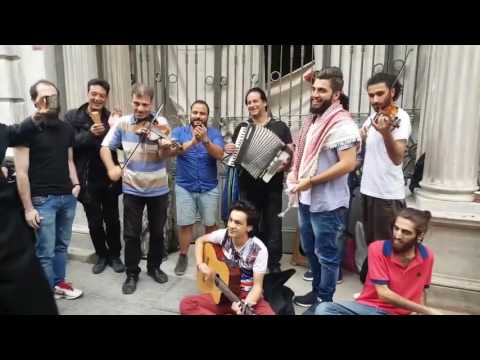 Lotfi Bounchnak Singing with syrian Street Artists