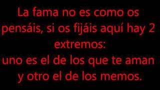 porta en boca de tantos lyrics