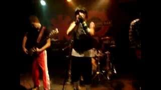 Red Hot Chili Peppers Revival - The Zephyr Song (Live @ Brno, Metro Music Bar - 10. 9. 2009)