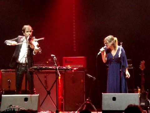 Andrew Bird & Fiona Apple - Left Handed Kisses - Live @ The Ace Hotel (May 14, 2016)