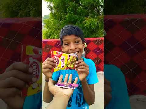 kurkura Mil Gaya chatni chocolate Mil Gai chatunga maje s🍤🍤🍫🍫#youtubeshorts