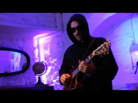 Rudy Roots- Africana