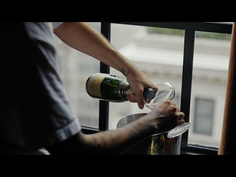 Laudiano - Nonchalant (Official Music Video)