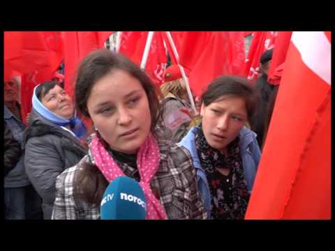 Știre Etv/ 02.05.2017 –SOCIALIȘTII AU MĂRȘĂLUIT PE FUNDALUL IMNULUI ROMÂNIEI