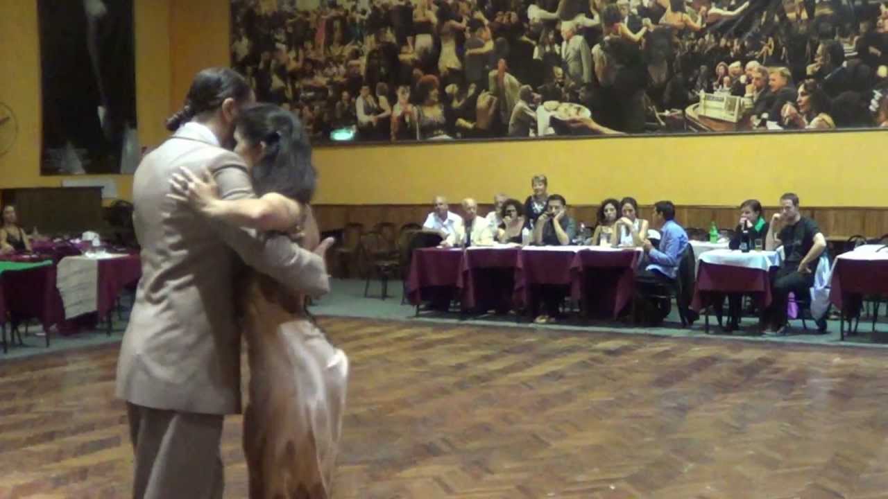 Luciana Gorosito y Adrián De Gregorio (Milonga) "La Mulateada" Salón Caning (Jueves 28-02-13)  4/4