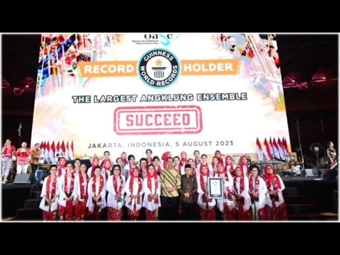 WORLD'S LARGEST ANGKLUNG PERFORMANCE