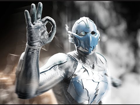 Flash/Supergirl ft10 NASR SharkTeeth